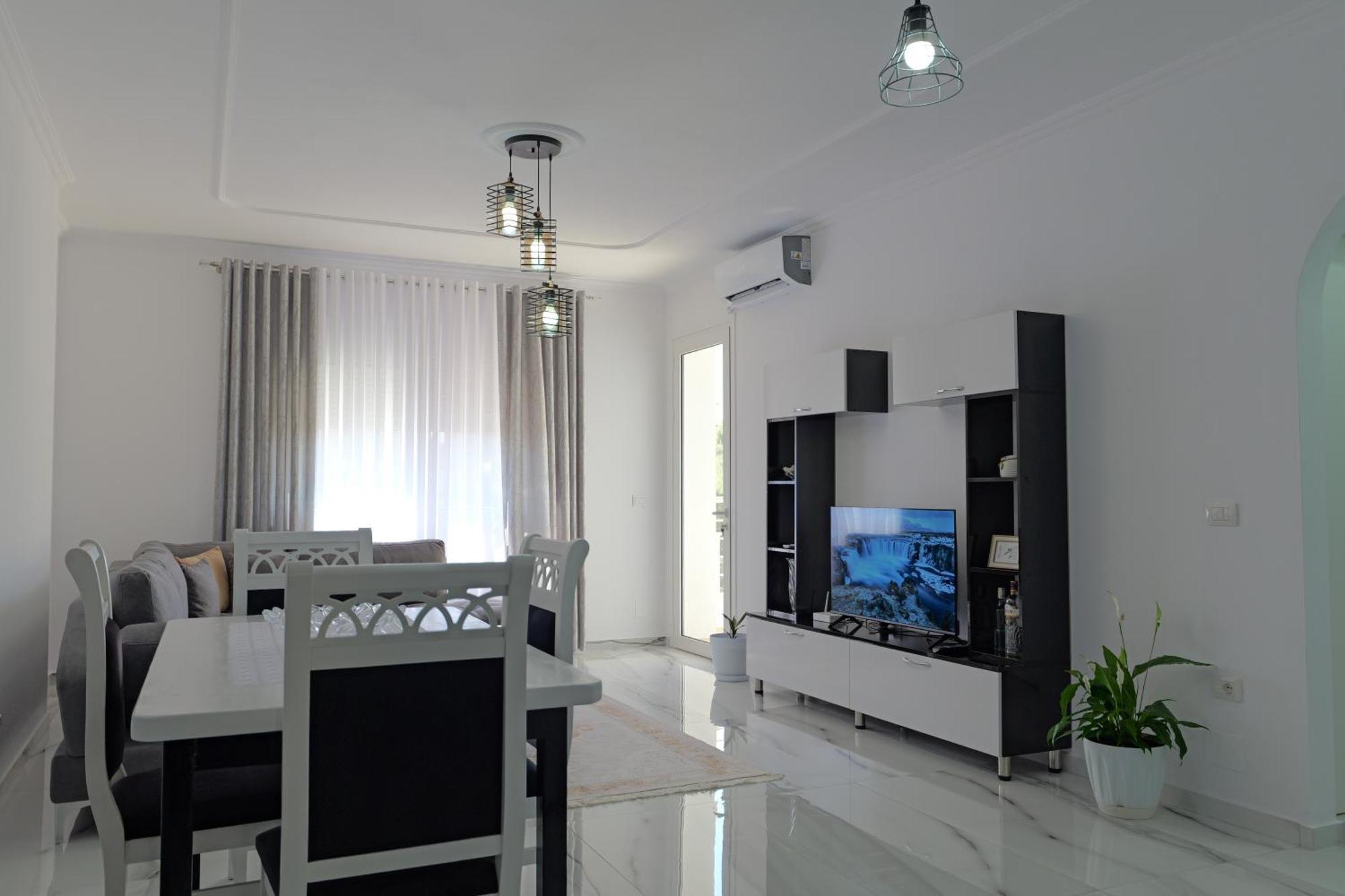 Aldisen Apartment Sarande Exterior photo