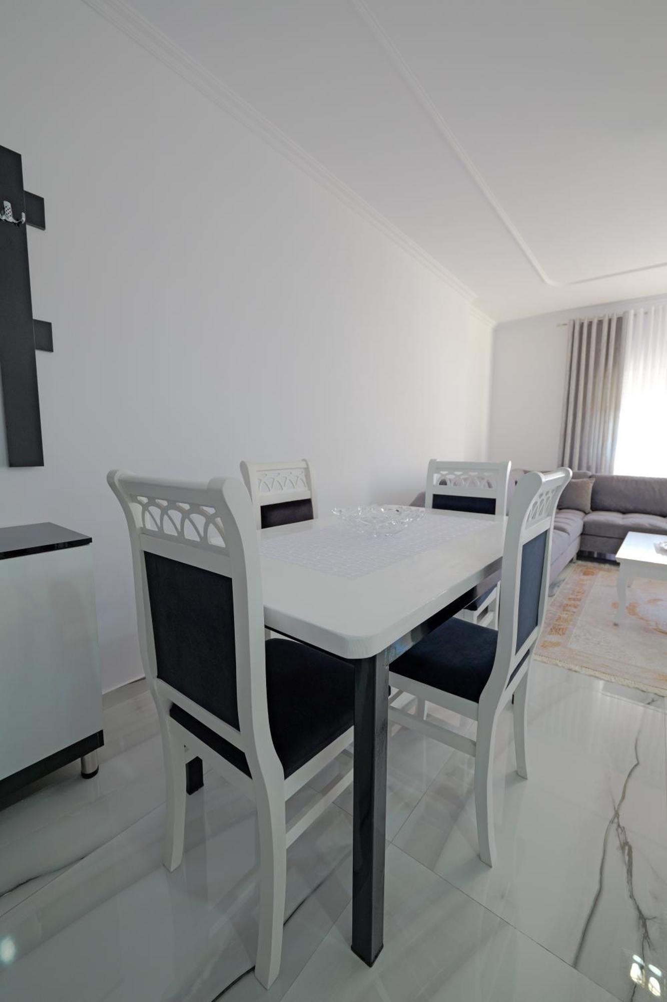 Aldisen Apartment Sarande Exterior photo