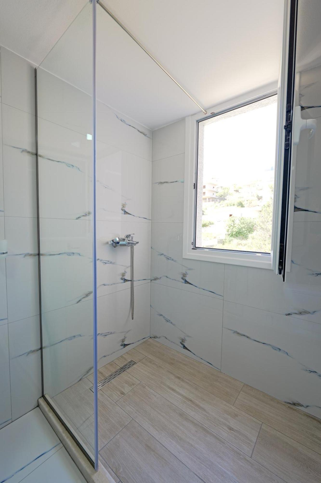 Aldisen Apartment Sarande Exterior photo